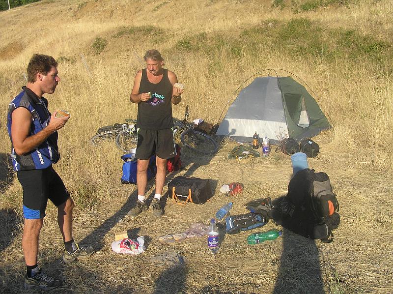 P8270542.JPG - Snídaně ve vycházejícím slunci