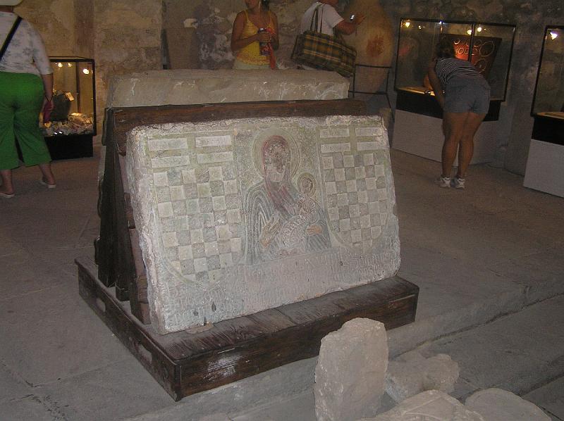 P8280601.JPG - Tady je ten oltář