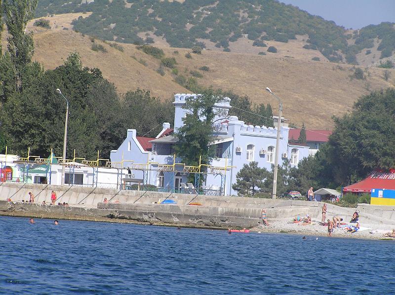 P8290659.JPG - Vila syna nějakého potentáta, ale už nepamatuji jakého. Že by Stalinova? Když tak mi dejte vědět