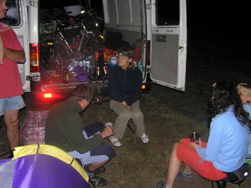 P8150028.JPG - Nocleh mezi kukuřicí u Debrecína. Raději bez ohně.