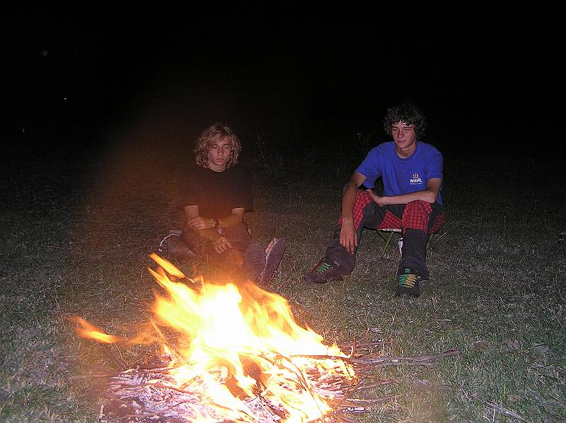 P8190140.JPG - Nostalgický večer u táboráku(buřty nebyly)
