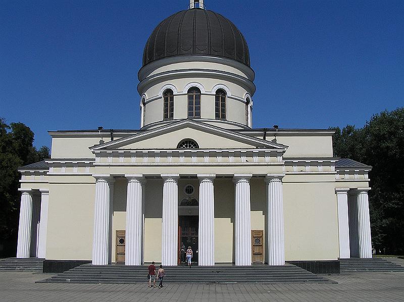 P8210187.JPG - Kostel v centru Kišiněva