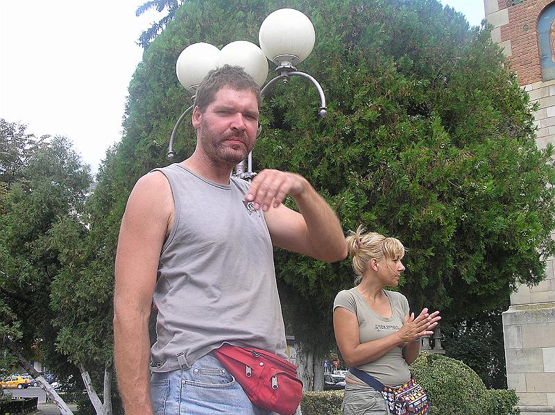 P8240281.JPG - Po melounové svačině - všichni upatlaní