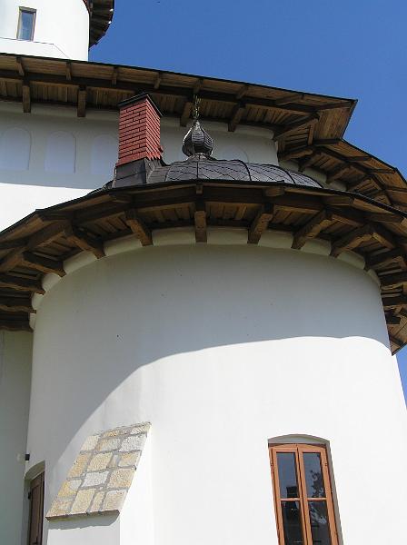 P8250366.JPG - Komín na kostele se vidí málokdy(uvniř kachlová kamna)