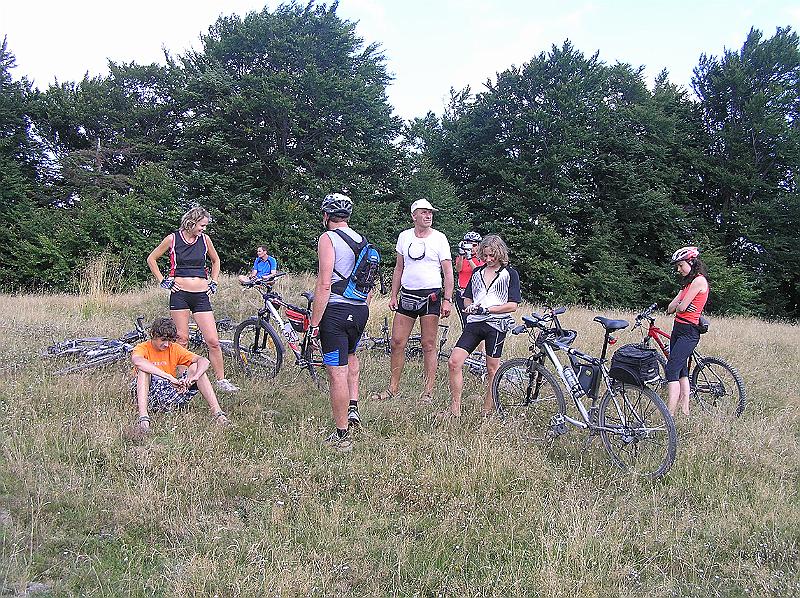 P8250369.JPG - Horská etapa - z velké části tlačení kol do svahu